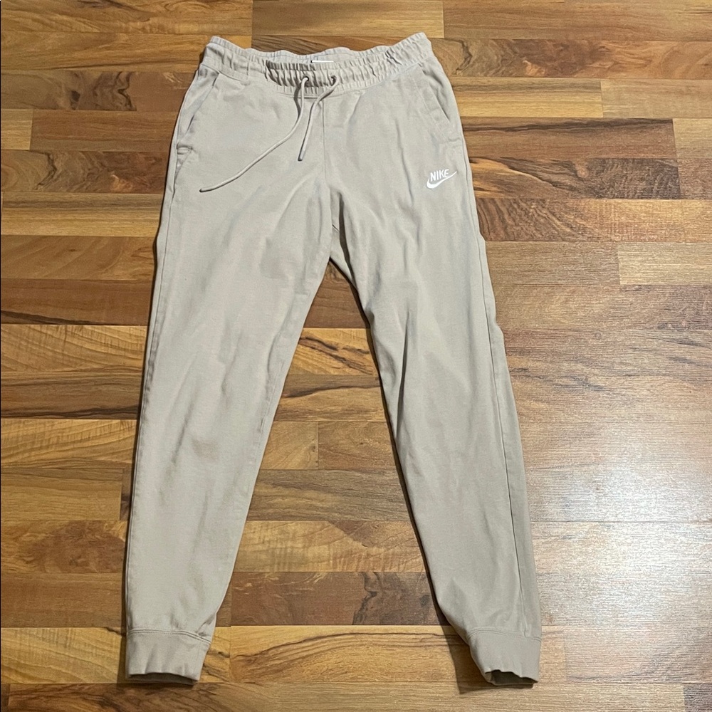 Nike joggers size small